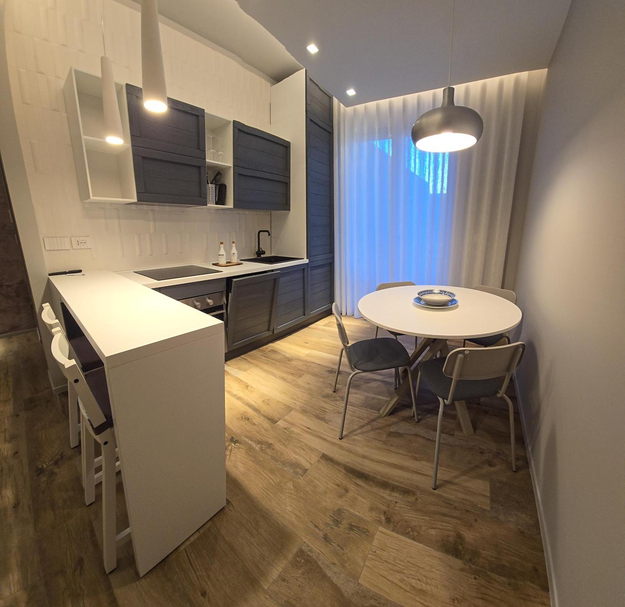 Case Vacanze 106 Maison De Charme Джовинацо Екстериор снимка